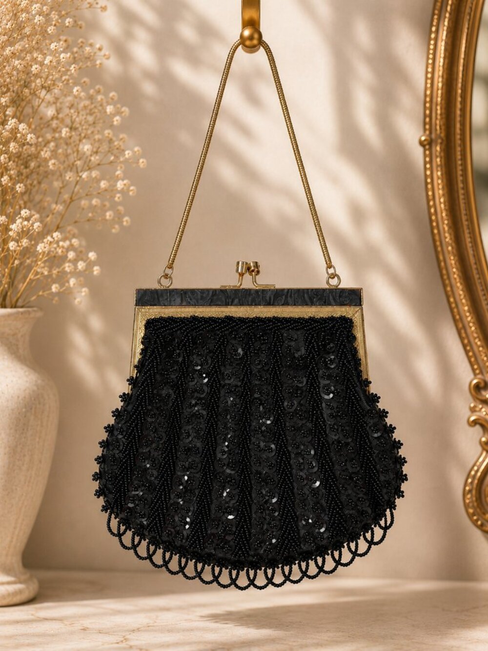 Vintage Beaded Pearl Sequin Evening Purse Kiss Lock Inlaid Black Mother of Pearl
